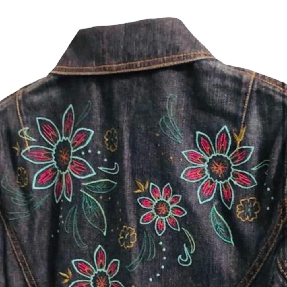 Bandolino light weight jean jacket with floral embroidery sz 4 Price -flowers